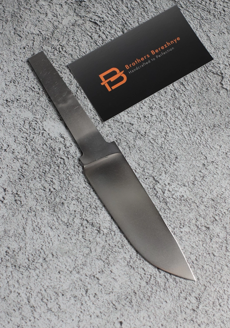 Böhler N690 knife blade blank – 214 mm, cryo-treated, flat bevels, sandblasted and polished, 61–62 HRC – Brothers Berezhnye Böhler N690 knife blade blank – 214 mm, cryo-treated, flat bevels, sandblasted and polished, 61–62 HRC – Brothers Berezhnye