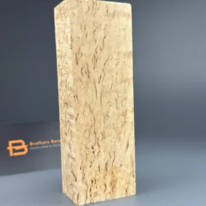 Karelian birch, Karelische Birke, Bouleau de Carélie, Betulla di Carelia, Abedul de Carelia, Bétula da Carélia, Karelische berk, Karelisk björk, Karelsk bjørk, Karelsk birk, Karjalan koivu, Karjala kask, Karēlijas bērzs, Karelijos beržas, Brzoza karelska, Karelská bříza, Karelská breza, Karelijska breza, Karéliai nyírfa, Mesteacăn karelian, Карелска бреза, Καρελιανή σημύδα, Karelijska breza, Карелијска бреза, Карелиска бреза, Beith Chairealach, Bedwen Karelia, Karelns birki, Betula ta’ Karelja, Kareliako urkia, Bedoll de Carèlia, Bidueiro de Carelia, Карельська береза, Карэльская бяроза, Карельская берёза