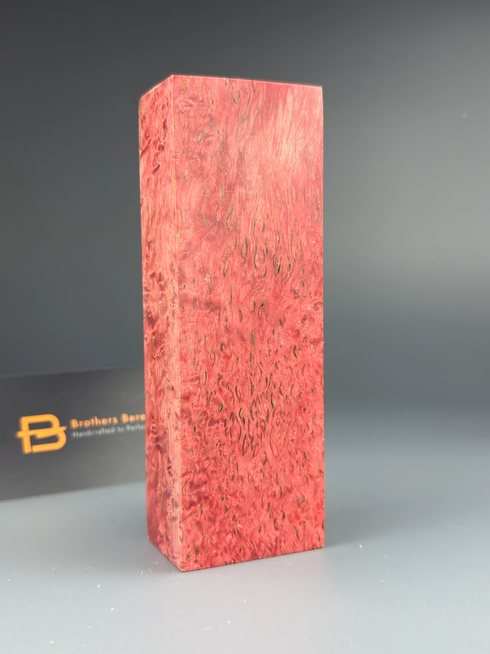 Karelian birch wood (384) wood, handle, knife, Holz, Griff, Messer, bois, manche, couteau, legno, manico, coltello, madera, mango, cuchillo, madeira, cabo, faca, hout, handvat, mes, trä, handtag, kniv, tre, håndtak, kniv, træ, håndtag, kniv, puu, kahva, veitsi, puit, käepide, nuga, koks, rokturis, nazis, mediena, rankena, peilis, drewno, rękojeść, nóż, dřevo, rukojeť, nůž, drevo, rukoväť, nôž, les, ročaj, nož, fa, markolat, kés, lemn, mâner, cuțit, дърво, дръжка, нож, ξύλο, λαβή, μαχαίρι, drvo, drška, nož, дрво, дршка, нож, дрво, рачка, нож, adhmad, lámh, scian, pren, handlen, cyllell, viður, haldfang, hnífur, injam, manku, sikkina, egurra, heldulekua, aiztoa, fusta, mànec, ganivet, madeira, mango, coitelo, деревина, руків’я, ніж, драўніна, рукаяць, нож, древесина, рукоять, нож.Karelian birch, Karelische Birke, Bouleau de Carélie, Betulla di Carelia, Abedul de Carelia, Bétula da Carélia, Karelische berk, Karelisk björk, Karelsk bjørk, Karelsk birk, Karjalan koivu, Karjala kask, Karēlijas bērzs, Karelijos beržas, Brzoza karelska, Karelská bříza, Karelská breza, Karelijska breza, Karéliai nyírfa, Mesteacăn karelian, Карелска бреза, Καρελιανή σημύδα, Karelijska breza, Карелијска бреза, Карелиска бреза, Beith Chairealach, Bedwen Karelia, Karelns birki, Betula ta’ Karelja, Kareliako urkia, Bedoll de Carèlia, Bidueiro de Carelia, Карельська береза, Карэльская бяроза, Карельская берёза.