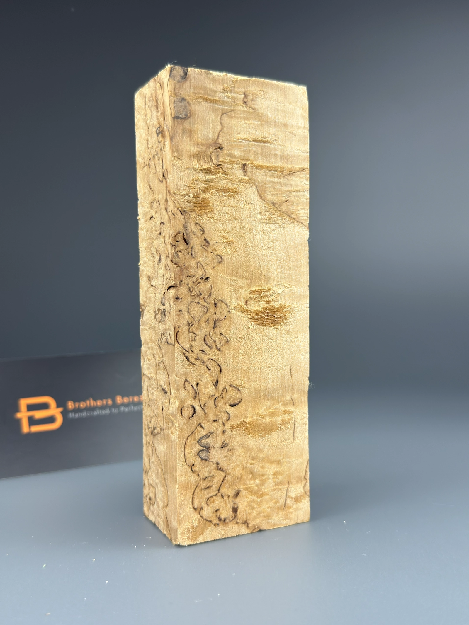 Karelian birch wood (389) wood, handle, knife, Holz, Griff, Messer, bois, manche, couteau, legno, manico, coltello, madera, mango, cuchillo, madeira, cabo, faca, hout, handvat, mes, trä, handtag, kniv, tre, håndtak, kniv, træ, håndtag, kniv, puu, kahva, veitsi, puit, käepide, nuga, koks, rokturis, nazis, mediena, rankena, peilis, drewno, rękojeść, nóż, dřevo, rukojeť, nůž, drevo, rukoväť, nôž, les, ročaj, nož, fa, markolat, kés, lemn, mâner, cuțit, дърво, дръжка, нож, ξύλο, λαβή, μαχαίρι, drvo, drška, nož, дрво, дршка, нож, дрво, рачка, нож, adhmad, lámh, scian, pren, handlen, cyllell, viður, haldfang, hnífur, injam, manku, sikkina, egurra, heldulekua, aiztoa, fusta, mànec, ganivet, madeira, mango, coitelo, деревина, руків’я, ніж, драўніна, рукаяць, нож, древесина, рукоять, нож.Karelian birch, Karelische Birke, Bouleau de Carélie, Betulla di Carelia, Abedul de Carelia, Bétula da Carélia, Karelische berk, Karelisk björk, Karelsk bjørk, Karelsk birk, Karjalan koivu, Karjala kask, Karēlijas bērzs, Karelijos beržas, Brzoza karelska, Karelská bříza, Karelská breza, Karelijska breza, Karéliai nyírfa, Mesteacăn karelian, Карелска бреза, Καρελιανή σημύδα, Karelijska breza, Карелијска бреза, Карелиска бреза, Beith Chairealach, Bedwen Karelia, Karelns birki, Betula ta’ Karelja, Kareliako urkia, Bedoll de Carèlia, Bidueiro de Carelia, Карельська береза, Карэльская бяроза, Карельская берёза.