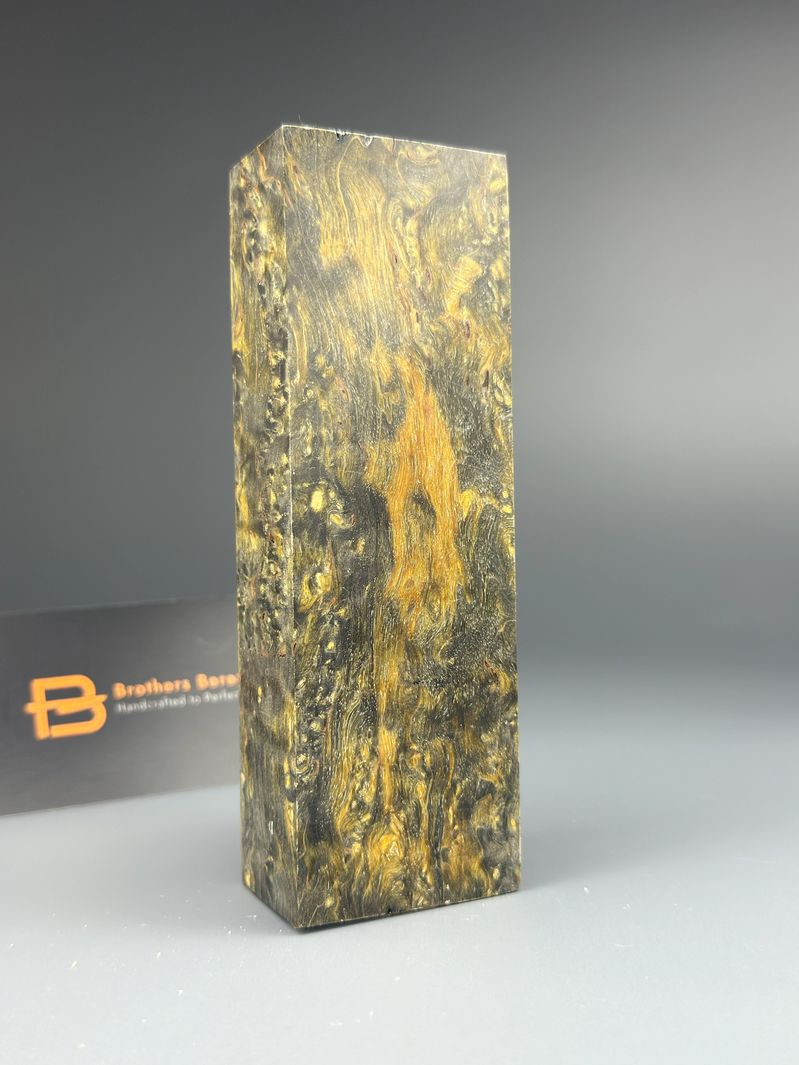 Karelian birch wood (393) wood, handle, knife, Holz, Griff, Messer, bois, manche, couteau, legno, manico, coltello, madera, mango, cuchillo, madeira, cabo, faca, hout, handvat, mes, trä, handtag, kniv, tre, håndtak, kniv, træ, håndtag, kniv, puu, kahva, veitsi, puit, käepide, nuga, koks, rokturis, nazis, mediena, rankena, peilis, drewno, rękojeść, nóż, dřevo, rukojeť, nůž, drevo, rukoväť, nôž, les, ročaj, nož, fa, markolat, kés, lemn, mâner, cuțit, дърво, дръжка, нож, ξύλο, λαβή, μαχαίρι, drvo, drška, nož, дрво, дршка, нож, дрво, рачка, нож, adhmad, lámh, scian, pren, handlen, cyllell, viður, haldfang, hnífur, injam, manku, sikkina, egurra, heldulekua, aiztoa, fusta, mànec, ganivet, madeira, mango, coitelo, деревина, руків’я, ніж, драўніна, рукаяць, нож, древесина, рукоять, нож.Karelian birch, Karelische Birke, Bouleau de Carélie, Betulla di Carelia, Abedul de Carelia, Bétula da Carélia, Karelische berk, Karelisk björk, Karelsk bjørk, Karelsk birk, Karjalan koivu, Karjala kask, Karēlijas bērzs, Karelijos beržas, Brzoza karelska, Karelská bříza, Karelská breza, Karelijska breza, Karéliai nyírfa, Mesteacăn karelian, Карелска бреза, Καρελιανή σημύδα, Karelijska breza, Карелијска бреза, Карелиска бреза, Beith Chairealach, Bedwen Karelia, Karelns birki, Betula ta’ Karelja, Kareliako urkia, Bedoll de Carèlia, Bidueiro de Carelia, Карельська береза, Карэльская бяроза, Карельская берёза.