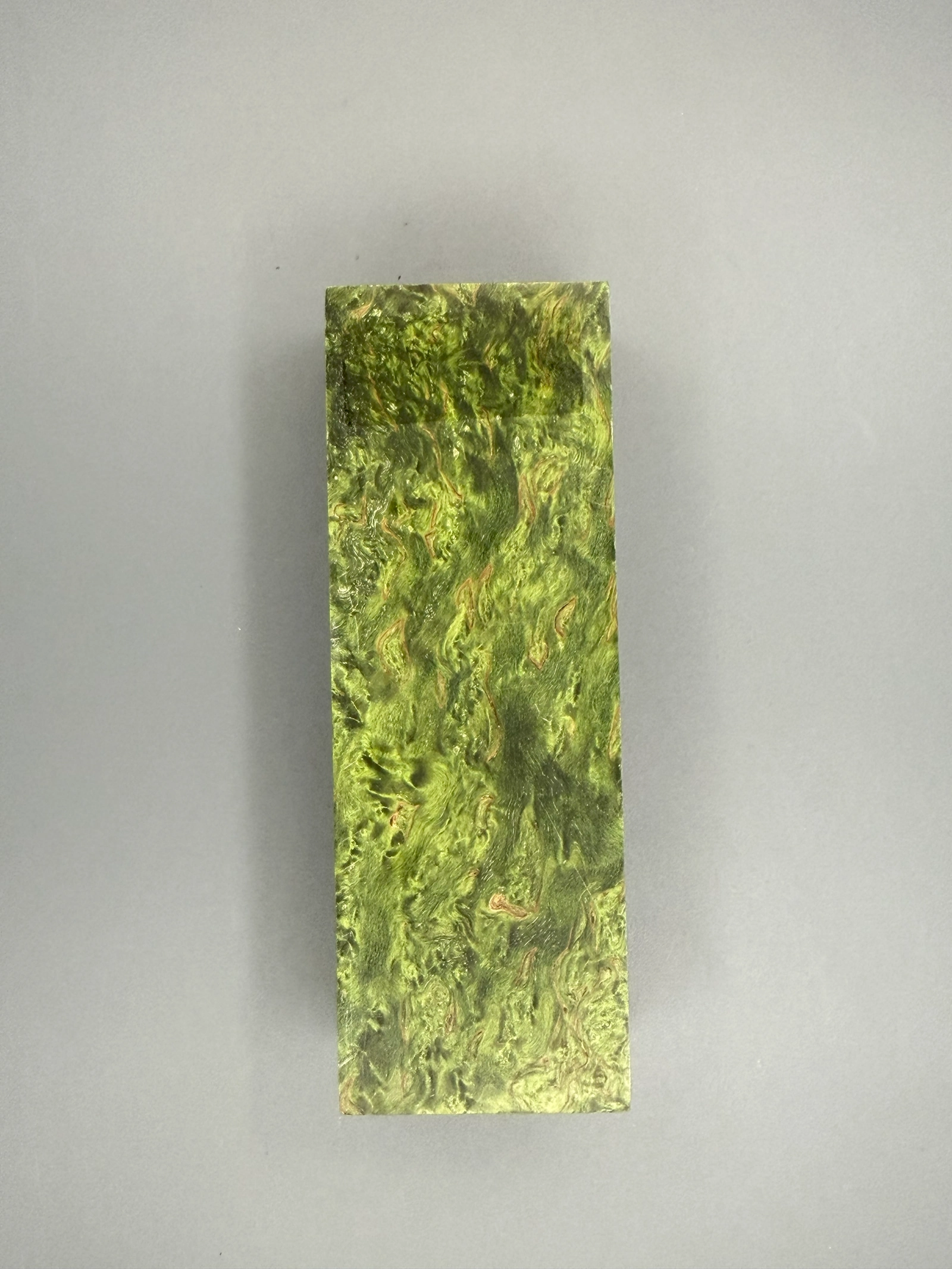 Karelian birch wood (9) wood, handle, knife, Holz, Griff, Messer, bois, manche, couteau, legno, manico, coltello, madera, mango, cuchillo, madeira, cabo, faca, hout, handvat, mes, trä, handtag, kniv, tre, håndtak, kniv, træ, håndtag, kniv, puu, kahva, veitsi, puit, käepide, nuga, koks, rokturis, nazis, mediena, rankena, peilis, drewno, rękojeść, nóż, dřevo, rukojeť, nůž, drevo, rukoväť, nôž, les, ročaj, nož, fa, markolat, kés, lemn, mâner, cuțit, дърво, дръжка, нож, ξύλο, λαβή, μαχαίρι, drvo, drška, nož, дрво, дршка, нож, дрво, рачка, нож, adhmad, lámh, scian, pren, handlen, cyllell, viður, haldfang, hnífur, injam, manku, sikkina, egurra, heldulekua, aiztoa, fusta, mànec, ganivet, madeira, mango, coitelo, деревина, руків’я, ніж, драўніна, рукаяць, нож, древесина, рукоять, нож.Karelian birch, Karelische Birke, Bouleau de Carélie, Betulla di Carelia, Abedul de Carelia, Bétula da Carélia, Karelische berk, Karelisk björk, Karelsk bjørk, Karelsk birk, Karjalan koivu, Karjala kask, Karēlijas bērzs, Karelijos beržas, Brzoza karelska, Karelská bříza, Karelská breza, Karelijska breza, Karéliai nyírfa, Mesteacăn karelian, Карелска бреза, Καρελιανή σημύδα, Karelijska breza, Карелијска бреза, Карелиска бреза, Beith Chairealach, Bedwen Karelia, Karelns birki, Betula ta’ Karelja, Kareliako urkia, Bedoll de Carèlia, Bidueiro de Carelia, Карельська береза, Карэльская бяроза, Карельская берёза.