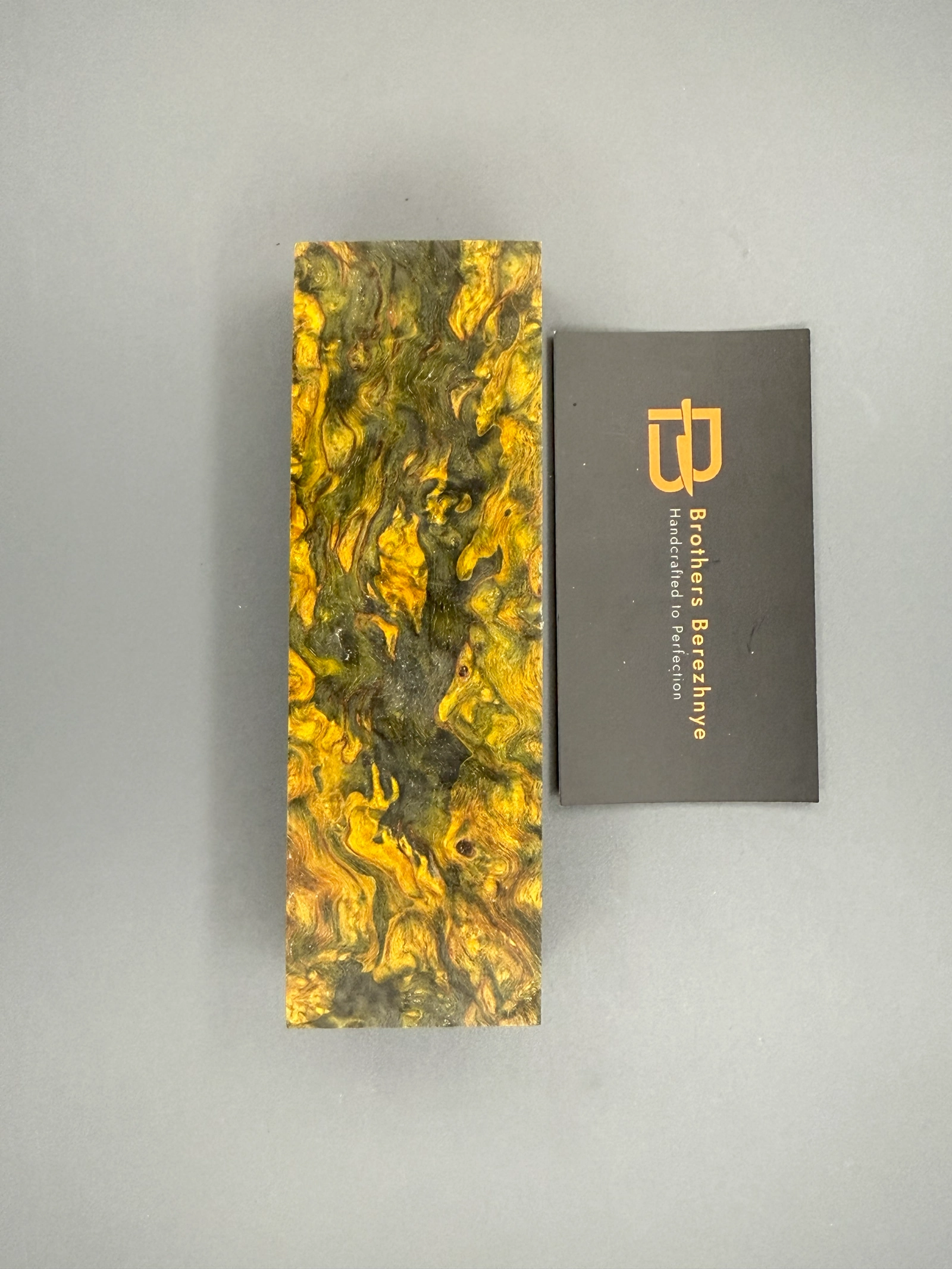 Karelian birch wood (91) Karelian birch, Karelische Birke, Bouleau de Carélie, Betulla di Carelia, Abedul de Carelia, Bétula da Carélia, Karelische berk, Karelisk björk, Karelsk bjørk, Karelsk birk, Karjalan koivu, Karjala kask, Karēlijas bērzs, Karelijos beržas, Brzoza karelska, Karelská bříza, Karelská breza, Karelijska breza, Karéliai nyírfa, Mesteacăn karelian, Карелска бреза, Καρελιανή σημύδα, Karelijska breza, Карелијска бреза, Карелиска бреза, Beith Chairealach, Bedwen Karelia, Karelns birki, Betula ta’ Karelja, Kareliako urkia, Bedoll de Carèlia, Bidueiro de Carelia, Карельська береза, Карэльская бяроза, Карельская берёза