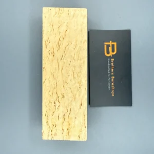 Karelian birch, Karelische Birke, Bouleau de Carélie, Betulla di Carelia, Abedul de Carelia, Bétula da Carélia, Karelische berk, Karelisk björk, Karelsk bjørk, Karelsk birk, Karjalan koivu, Karjala kask, Karēlijas bērzs, Karelijos beržas, Brzoza karelska, Karelská bříza, Karelská breza, Karelijska breza, Karéliai nyírfa, Mesteacăn karelian, Карелска бреза, Καρελιανή σημύδα, Karelijska breza, Карелијска бреза, Карелиска бреза, Beith Chairealach, Bedwen Karelia, Karelns birki, Betula ta’ Karelja, Kareliako urkia, Bedoll de Carèlia, Bidueiro de Carelia, Карельська береза, Карэльская бяроза, Карельская берёза